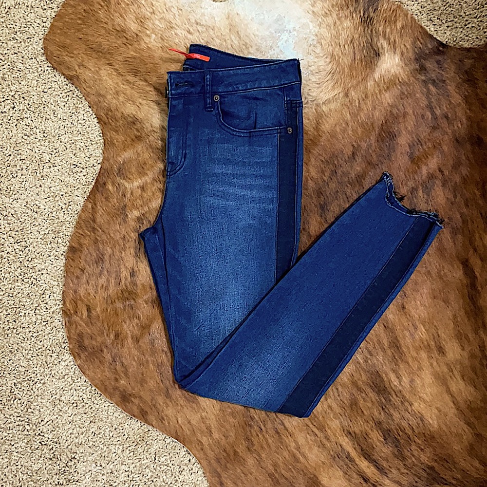 Blue Chelsea & Violet Jeans! Size 28